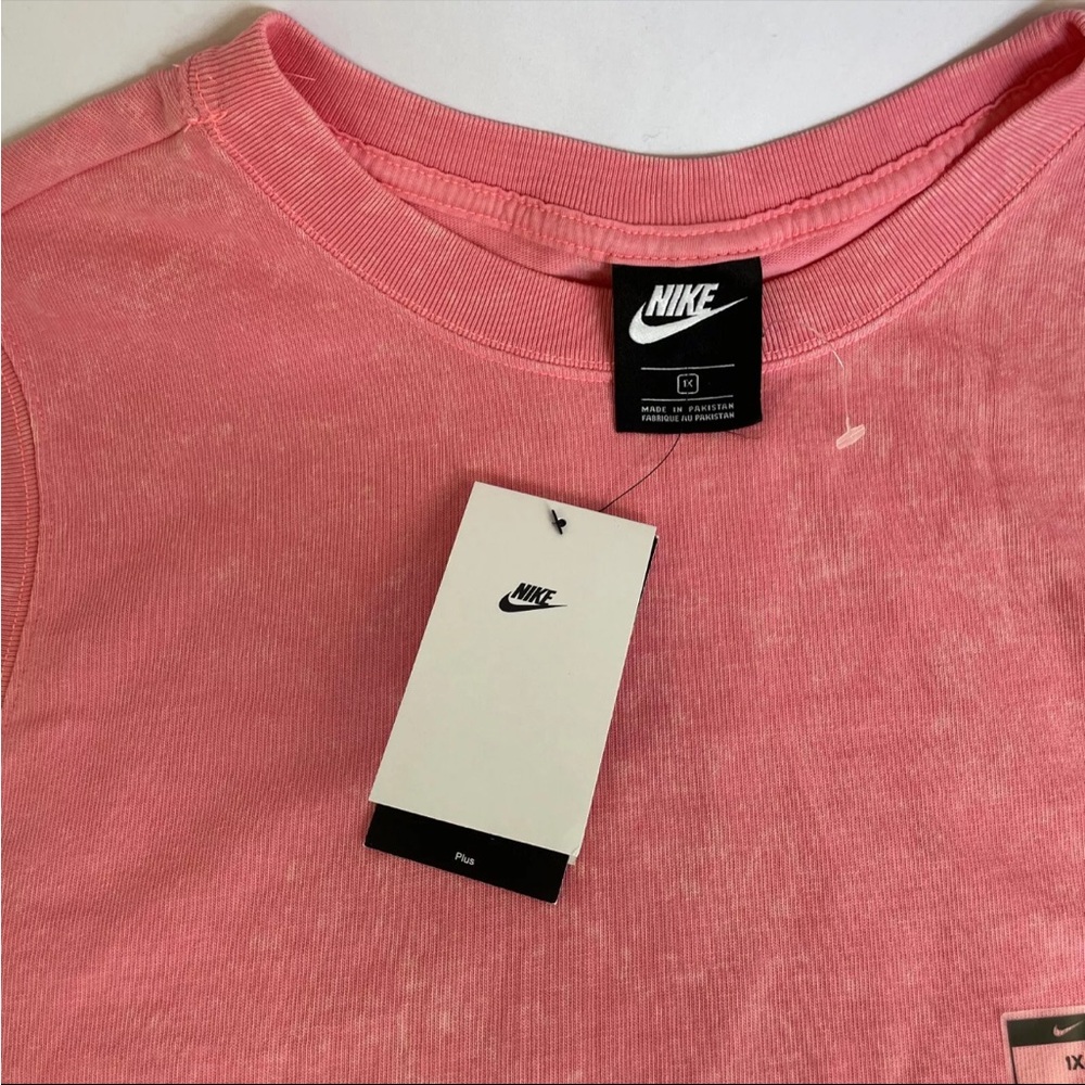 Nike Women's Tank Top Size 1X Pink Cropped White Washed Pink NWT Sweatshirt - Picture 2 of 10